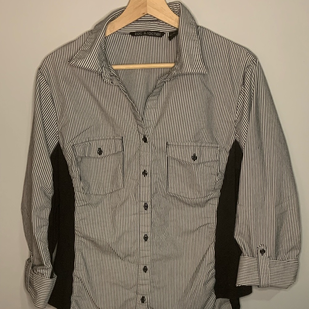 3/20$ XL Zac & Rachel button up blouse.